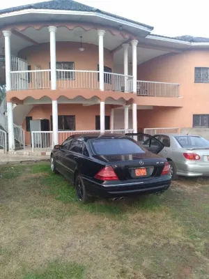 Sunshine villa Luxury with Ocean view فنادق في 