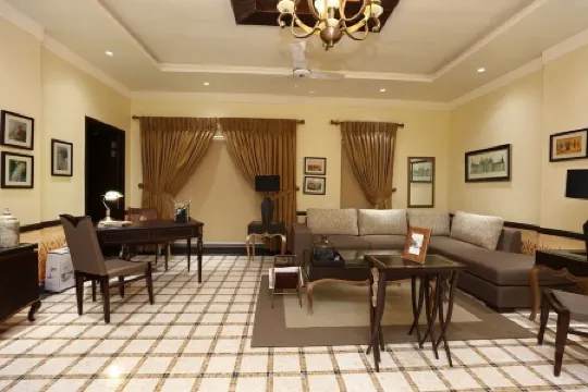 Executive serviced Lavish apartment