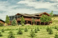 Comfy Country Condo (West) on 10 Acres between Bozeman & Big Sky