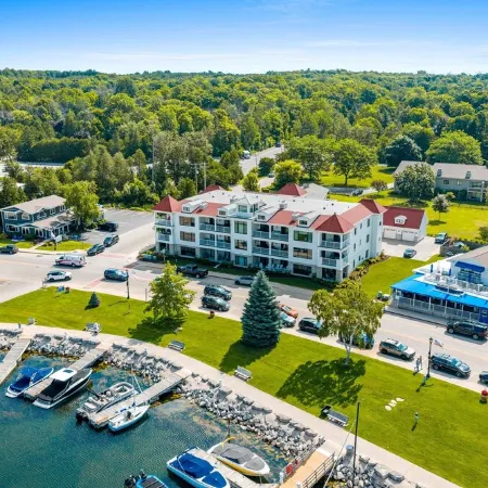 101 | Luxury | Downtown Sister Bay