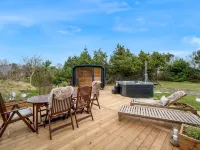 "Heike" - 700m to the Fjord