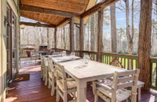 Luxury Mountain Home: Golf, HotTub, Mountains, Lake, and Trillium Club Amenities Hotels in Hamburg