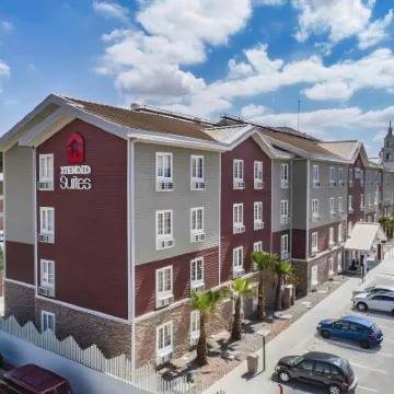 Extended Suites Saltillo Galerías Hotels near Museo del Desierto
