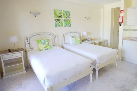 WOT Algarve Soul Отели в г. Almancil