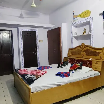 Sunshine Guest House & Restaurant ( Jodhpur) Hotels near Phool Mahal