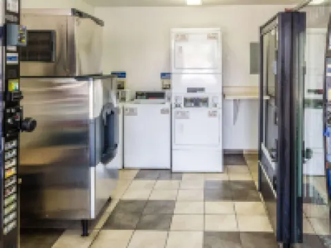 โมเทล 6 เบเกอร์สฟีลด์ แคลิฟอร์เนีย - ศูนย์จัดงานประชุม โรงแรมในเบเกอร์สฟีลด์