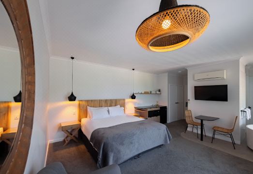 [차임스 스파 리트리트의 아름다운 주변 환경]