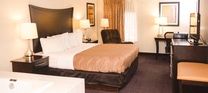 Quality Inn & Suites Ames Conference Center Near Isu Campus Hotel di Ames