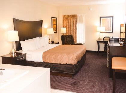 Quality Inn & Suites Ames Conference Center Near Isu Campus