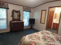 Located in between the entrances to Bennett Springs State Park on Highway 64 Hotels in Laclede County