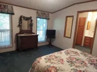 Located in between the entrances to Bennett Springs State Park on Highway 64 Hotels in Laclede County