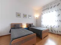 Apartment in Roses with Sea Views & Pool