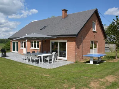Modern villa in Rochefort close to the horses Cave of Lorette-Rochefort附近的飯店