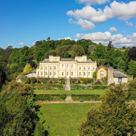 Castle in Tamar with Pool and Gardens