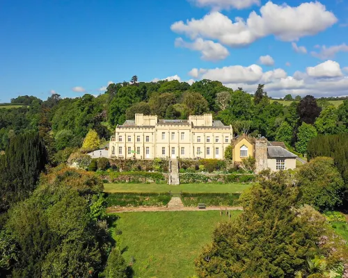 Castle in Tamar with Pool and Gardens Hotels in Saltash