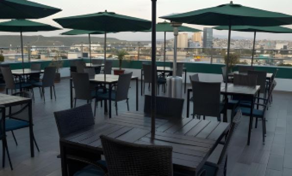 Hotel Grand One Plaza