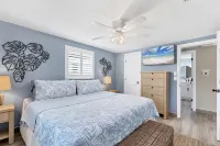 Siesta Key - PRIVATE BEACH - Heated Pool - Walkable to activities