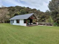 Te Mata Lodge Hotels in Thames