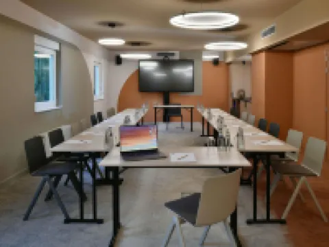 Ibis Styles Charleroi Airport Aero 44