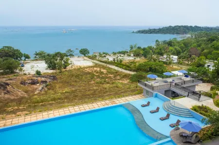 Swiss-Belresort Belitung Отели в г. Tanjung Binga