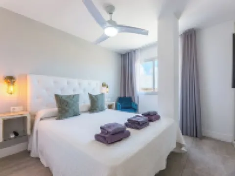 Bristol Sunset Beach - Holiday Apartments Hotels in Corralejo