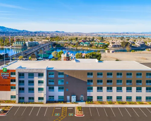 ホリデイ イン エクスプレス & スイーツ レイク ハバス - ロンドン ブリッジ by IHG モハーヴェのホテル