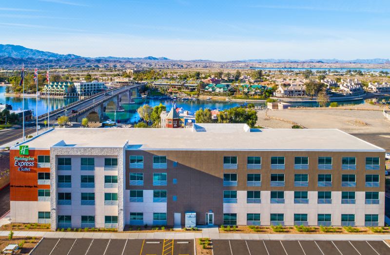 Holiday Inn Express & Suites Lake Havasu - London Bridge by IHG