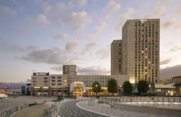 新奧爾良希爾頓河景酒店