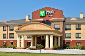 Holiday Inn Express & Suites GREENVILLE by IHG