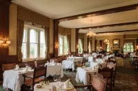 Ashdown Park Hotel - Parkplatz