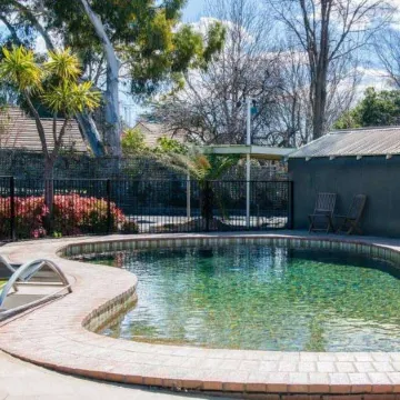 Central Caleula Motor Lodge