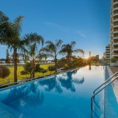 Crowne Plaza PERTH by IHG Hotels near Harold Boas Gardens