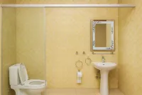 House - Sleeps 12 - Garden - Parking - Pets Ok - Kitchens