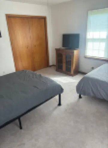 A Wonderful 3 Bedroom House Close to the Shawnee National Forest !