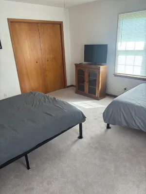 A Wonderful 3 Bedroom House Close to the Shawnee National Forest !