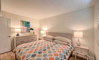 Luxe Naples Escape Walk to Beach and Downtown!