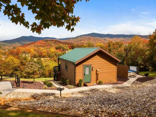 LURAY Couples Mountain Log Cabin #10 Fireplace Hot Tub Near Shenandoah Park