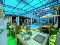 Montani Beach Resort Puerto Galera Powered by Cocotel