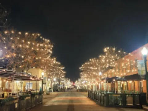 Spacious and Historic 4-bedroom House, Steps from Olde Town Arvada Hotels in Arvada