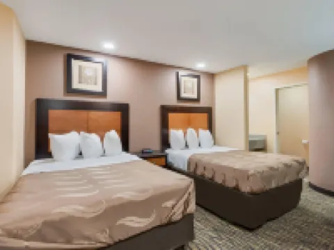 Quality Inn Lees Summit - Kansas City Hotels in Lee's Summit