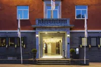 Quality Hotel Grand Kristiansund Hotels in 