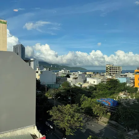Ania Beachside Hotel Da Nang