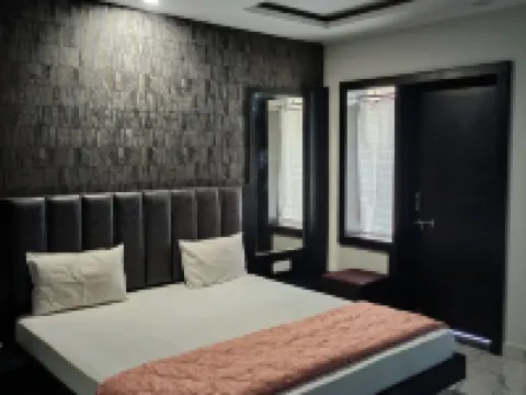 Shree Radhe Palace Hoteles en Distrito de Datia