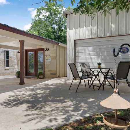 Kleines Hauschen - Cozy Hideaway 6 min to Downtown