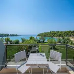 Villa Cedar - Fully Equipped Villa With 4 big Rooms for 8 Guests and a Seaview