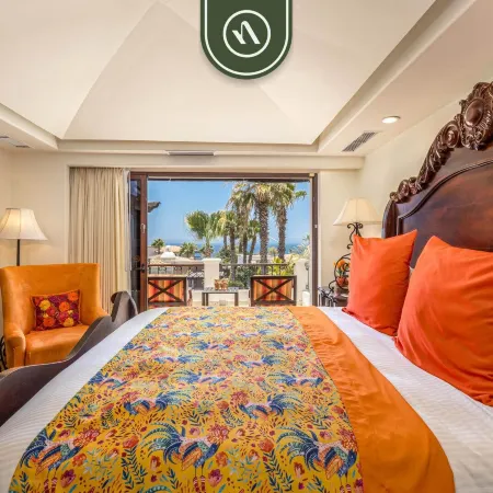 Villa With Private Pool & Patio in Cabo