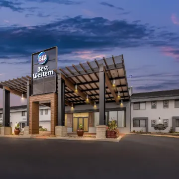 Best Western West Towne Suites