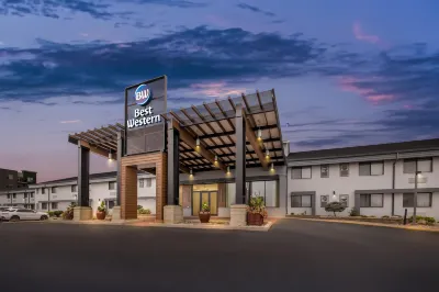 Best Western West Towne Suites のホテル
