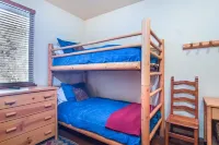 The Fields - 110 is a Cozy Mountain Condo With Access to Everything - Community Hot Tub - balcony