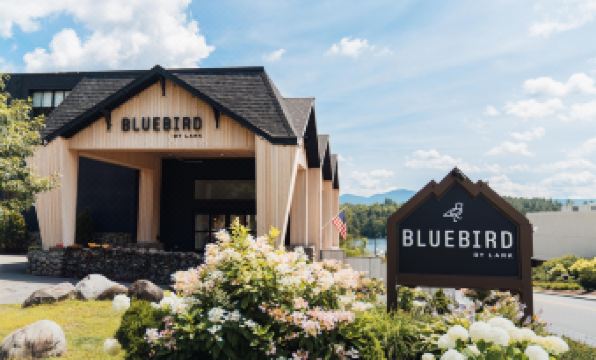 Bluebird Lake Placid - Housity